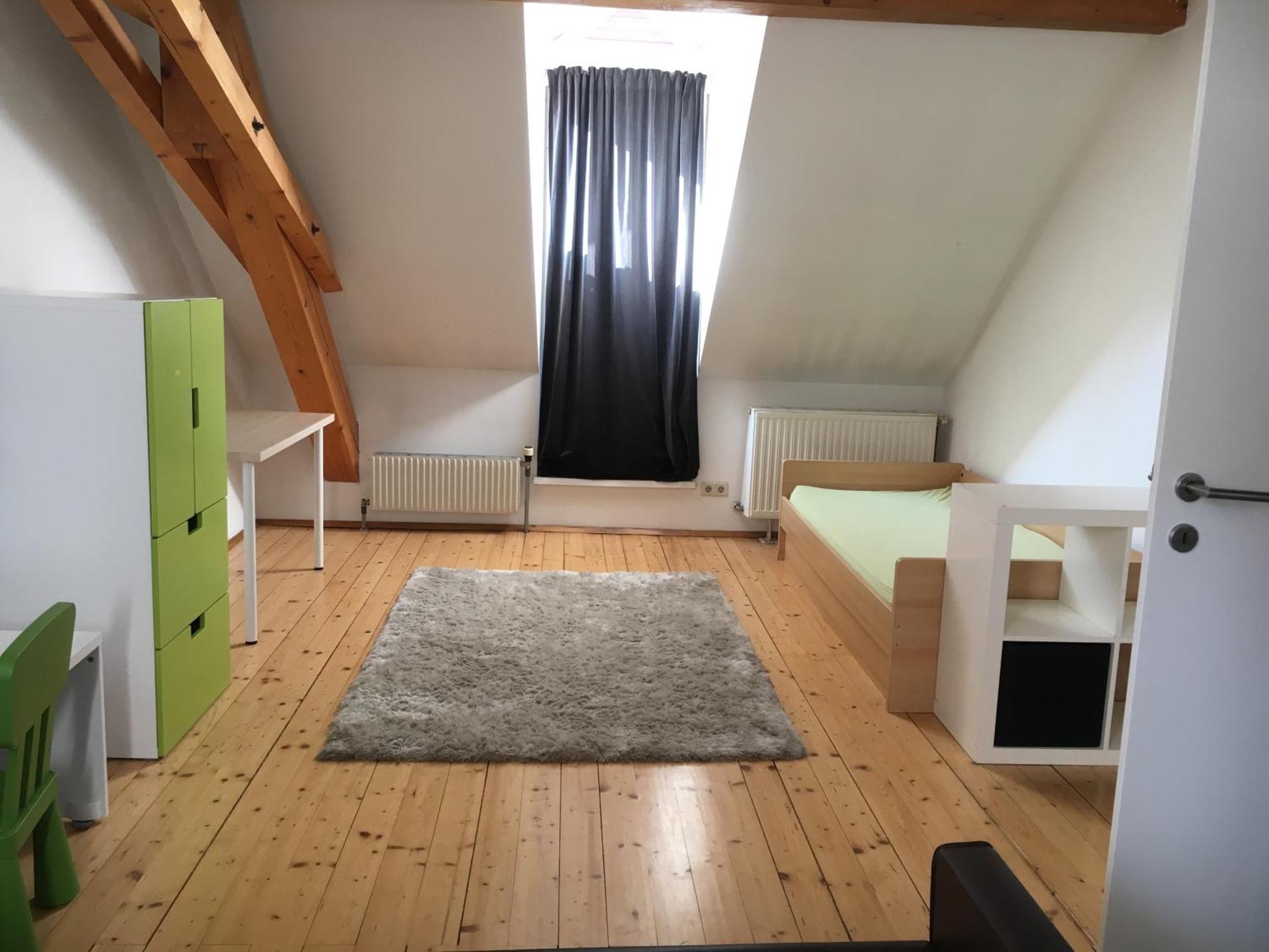 Dachapartment Mit 2 Schlafzimmern Graz Bagian luar foto